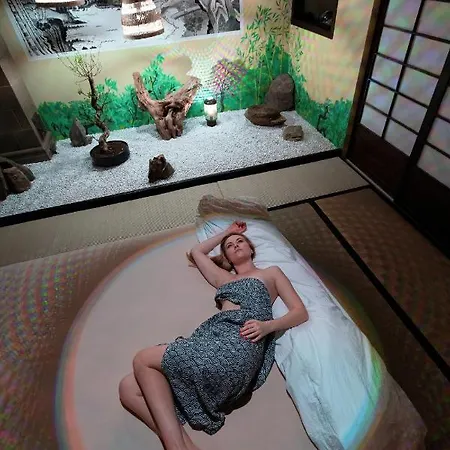 Oroom Japan - Role Play For Couples In Guest house